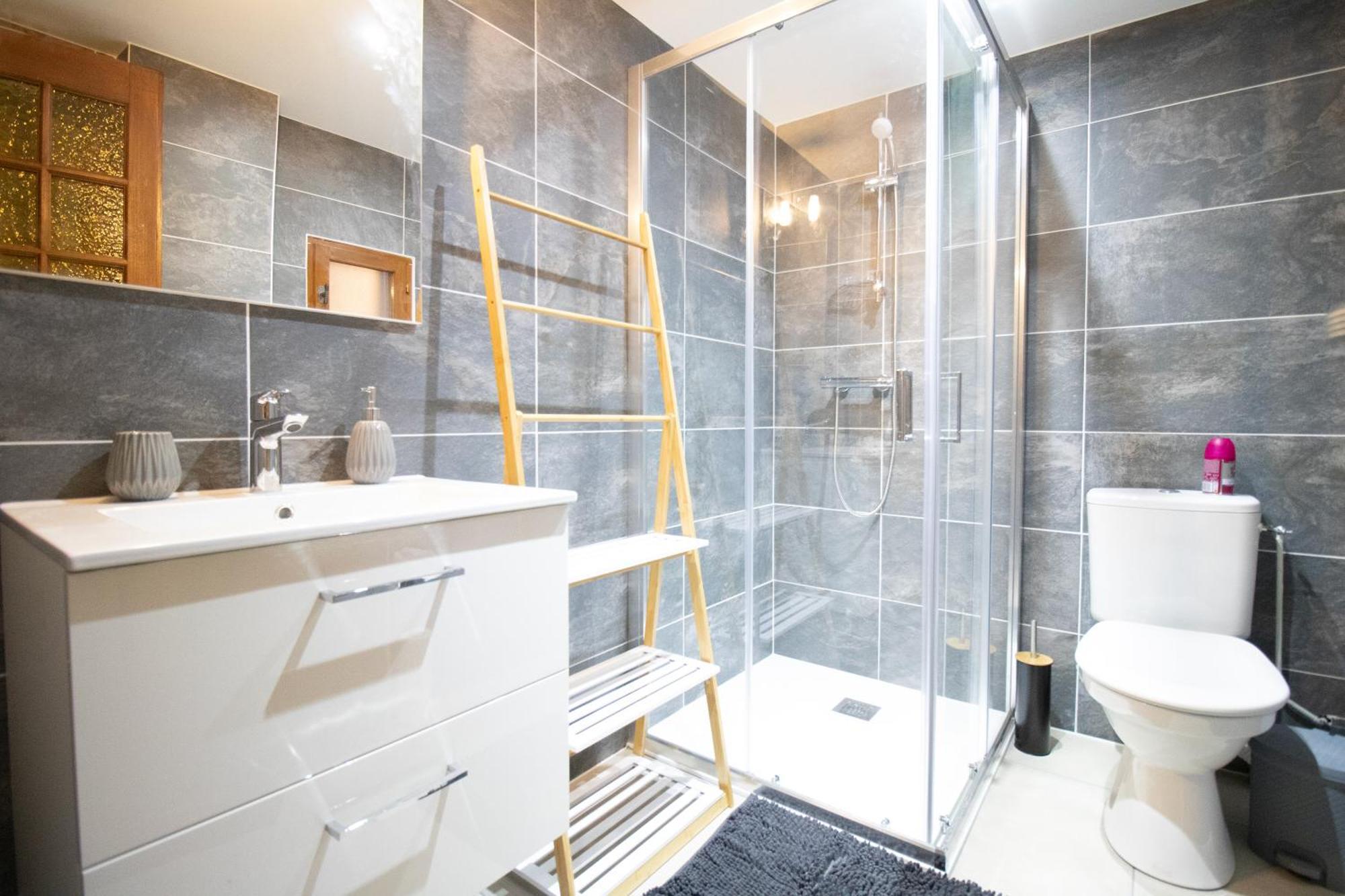 Les Chambres Tonics Montrevel-en-Bresse Bagian luar foto