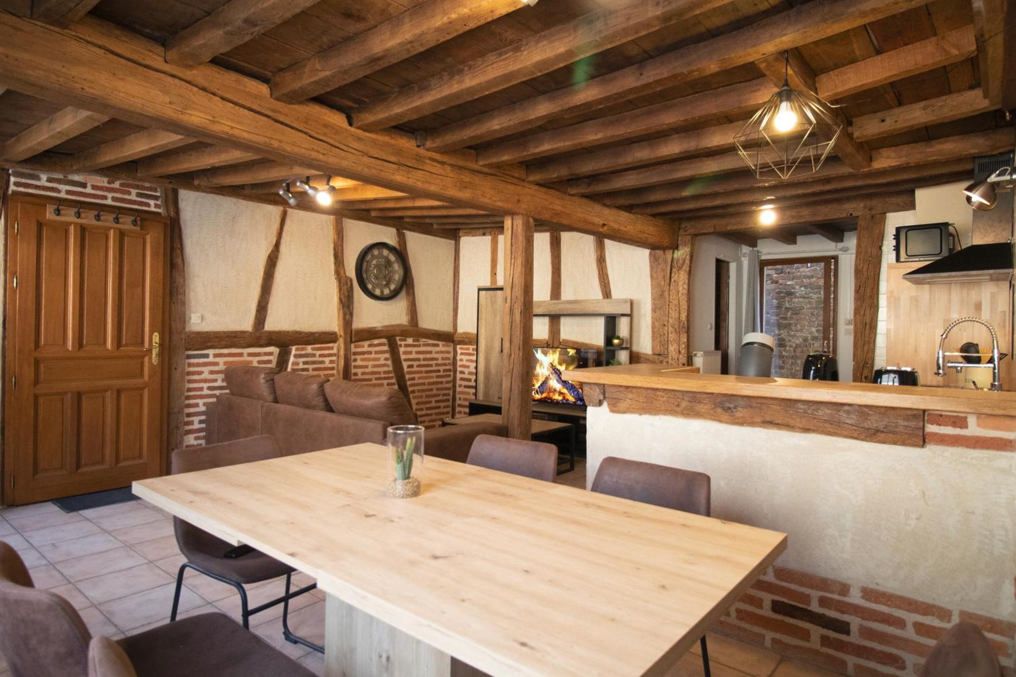 Les Chambres Tonics Montrevel-en-Bresse Bagian luar foto
