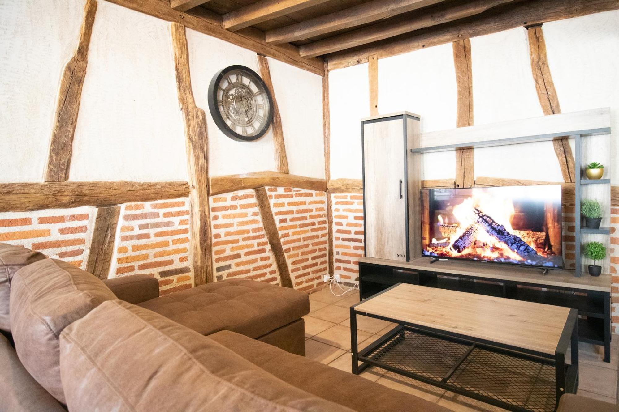 Les Chambres Tonics Montrevel-en-Bresse Bagian luar foto