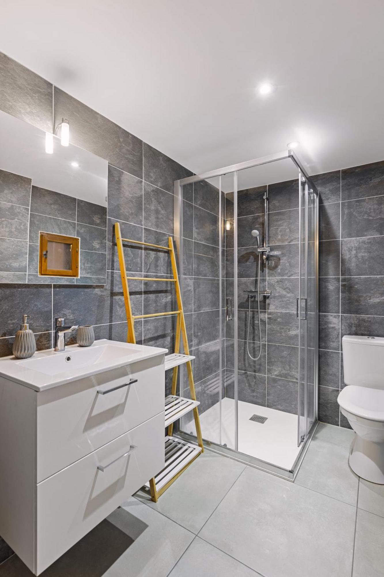 Les Chambres Tonics Montrevel-en-Bresse Bagian luar foto