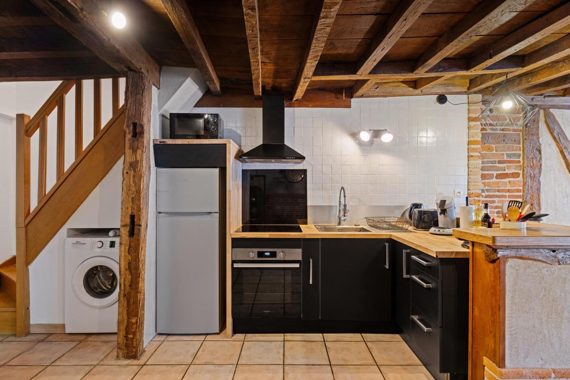 Les Chambres Tonics Montrevel-en-Bresse Bagian luar foto